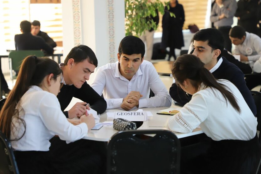 Talabalar o‘qish bilan birga to‘liq stavkada ham ishlashi mumkin